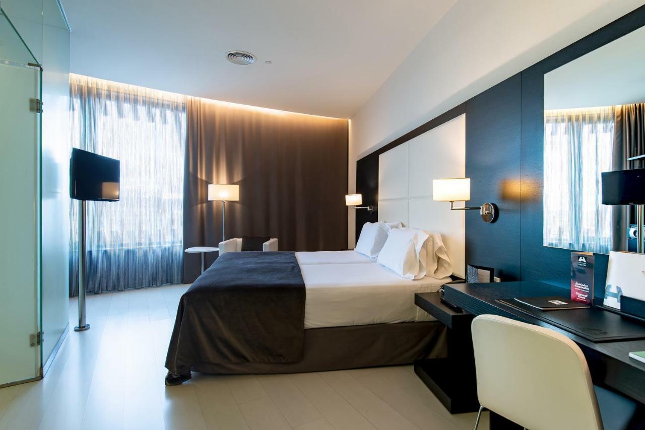 Standard Double or Twin Room,1207945012:JPEG