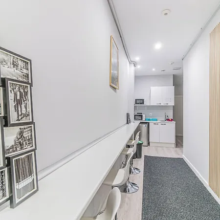 Fira Rooms Barcelona Hospitalet-3